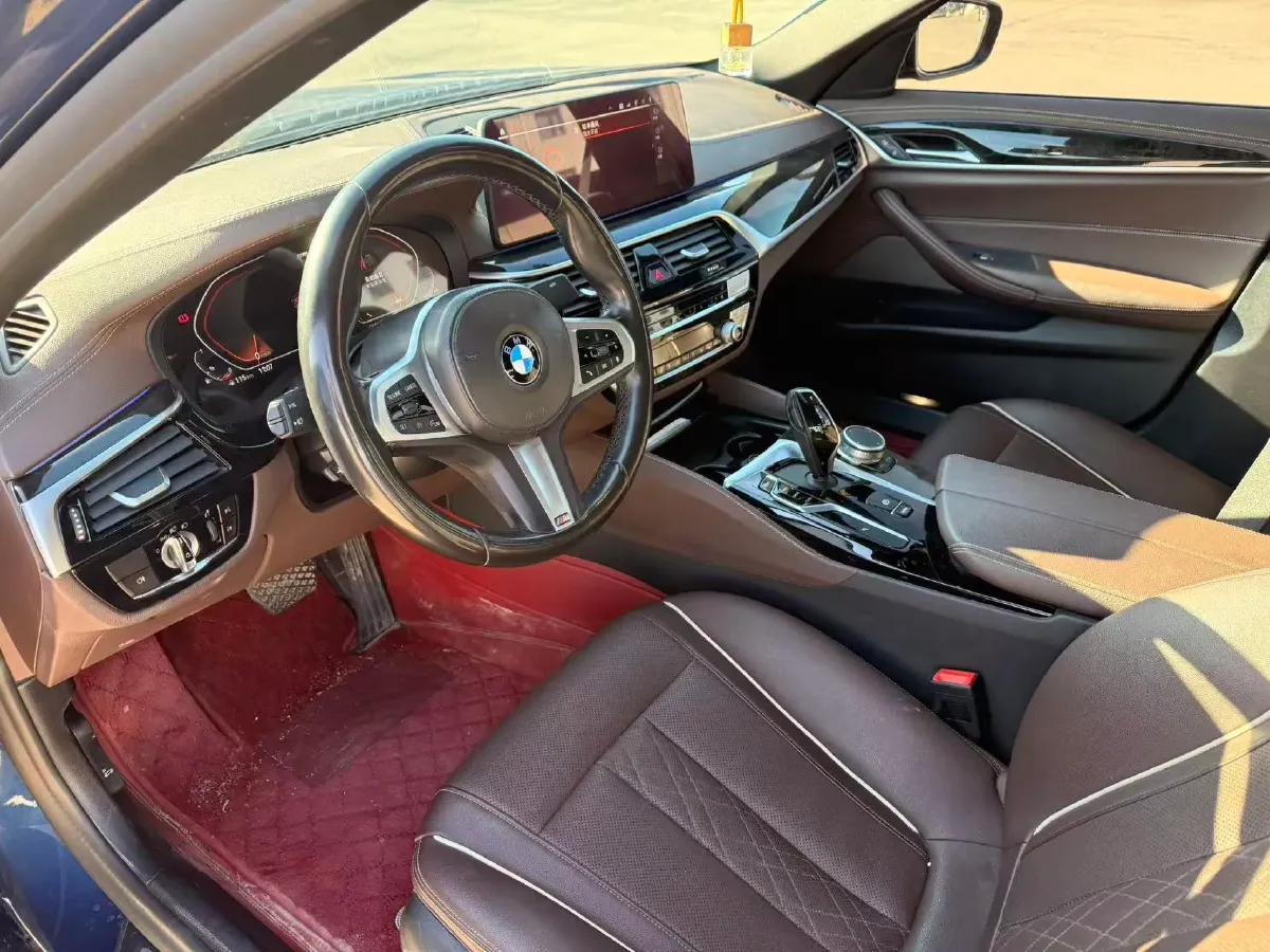 2021 BMW 5 Series 2.0T 184HP L4 8AT,autocango,china used car exporter,china ev exporter,chinese used car exporter,chinese used ev exporter