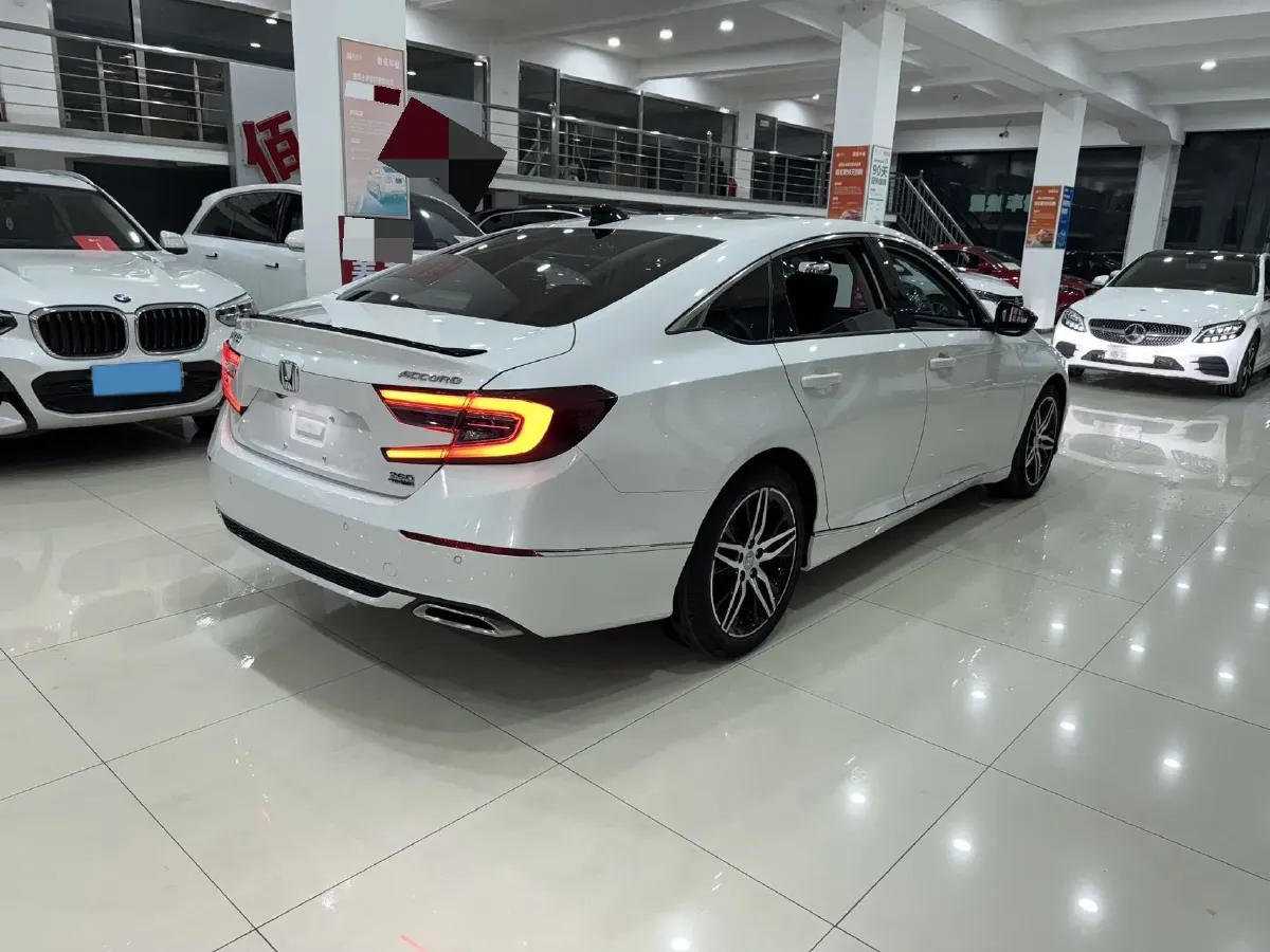 2022 Honda Accord 1.5T 194HP L4 CVT,autocango,china used car exporter,china ev exporter,chinese used car exporter,chinese used ev exporter