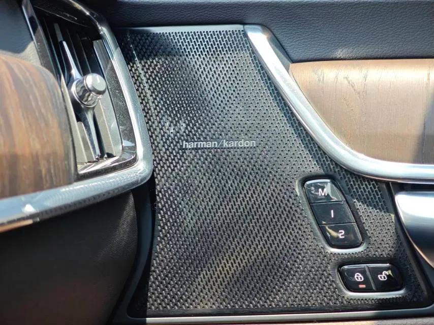 2021 Volvo S90 2.0T 250HP L4 8AT,autocango,china used car exporter,china ev exporter,chinese used car exporter,chinese used ev exporter