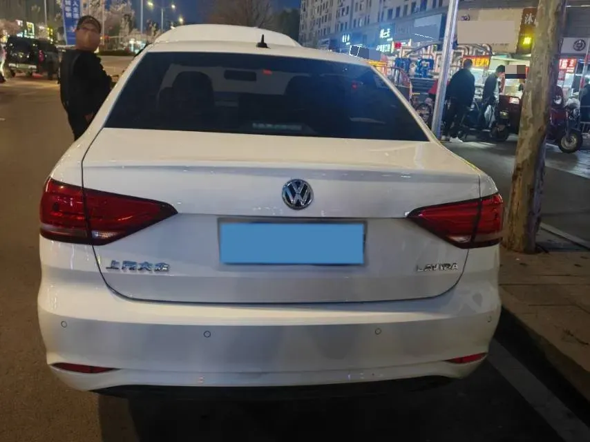 2019 Volkswagen Polo 1.5L 113HP L4 5MT,autocango,china used car exporter,china ev exporter,chinese used car exporter,chinese used ev exporter
