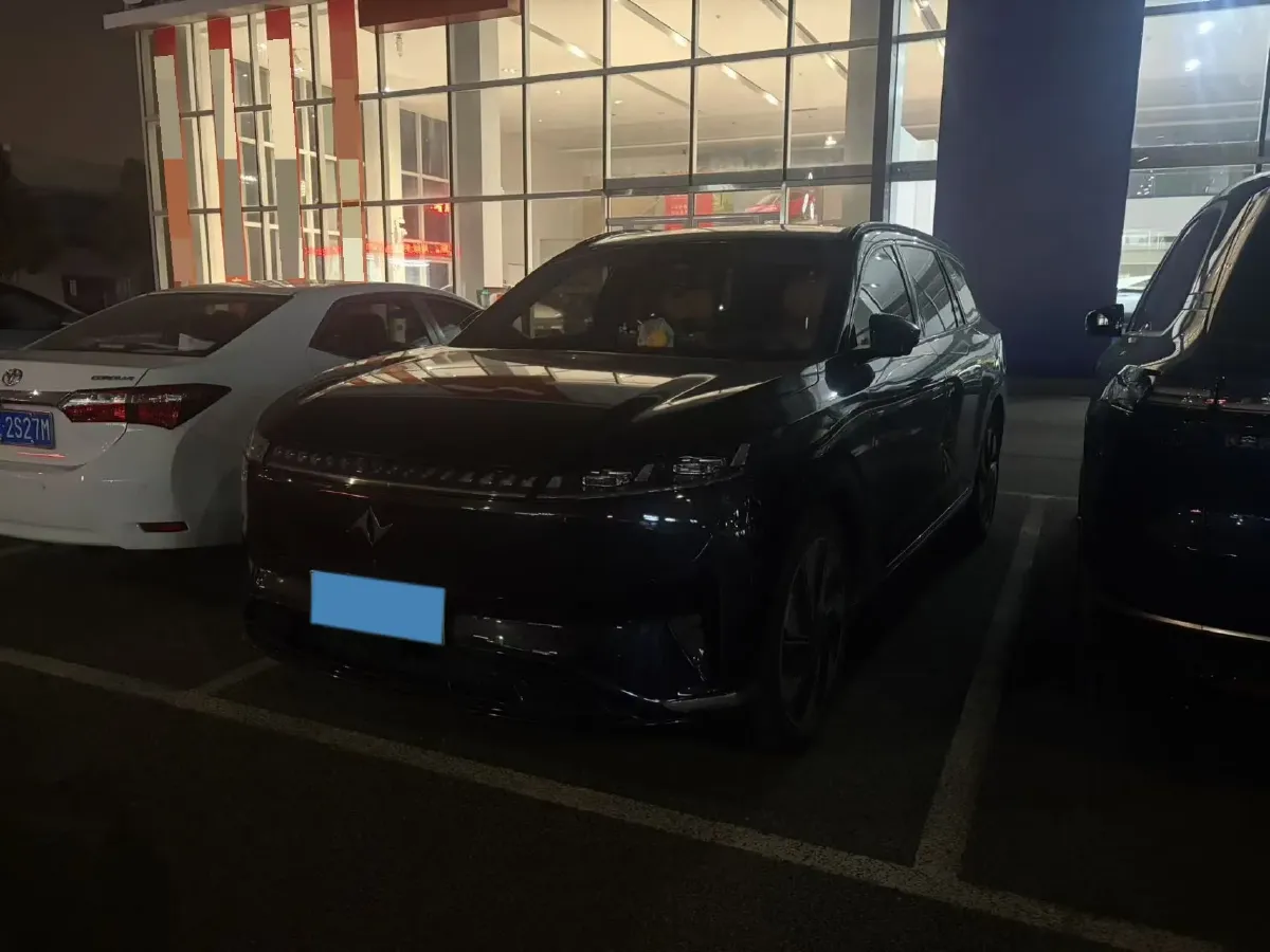 2025 DongFeng eπ eπ008 1.5T 147HP L4 REEV 34.32KWH,autocango,china used car exporter,china ev exporter,chinese used car exporter,chinese used ev exporter