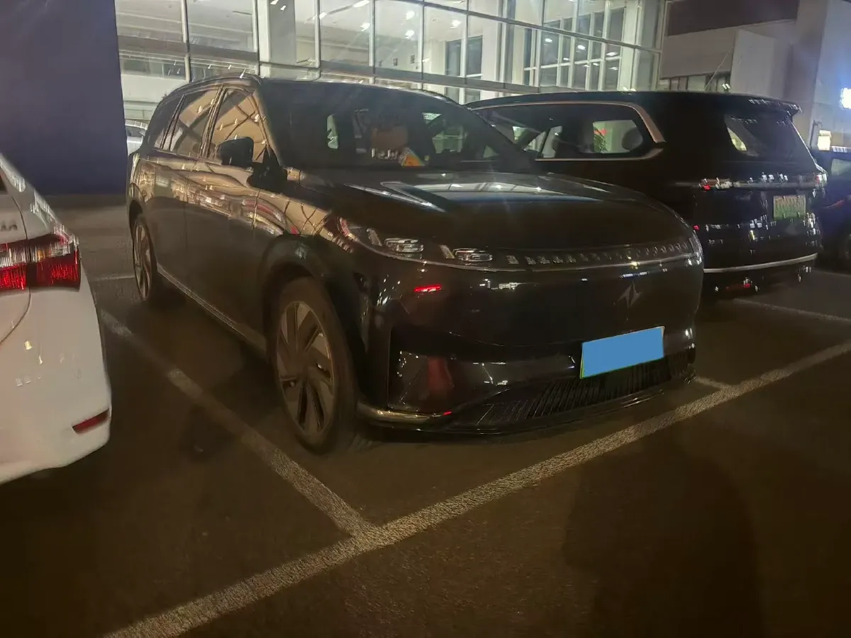 2025 DongFeng eπ eπ008 1.5T 147HP L4 REEV 34.32KWH,autocango,china used car exporter,china ev exporter,chinese used car exporter,chinese used ev exporter