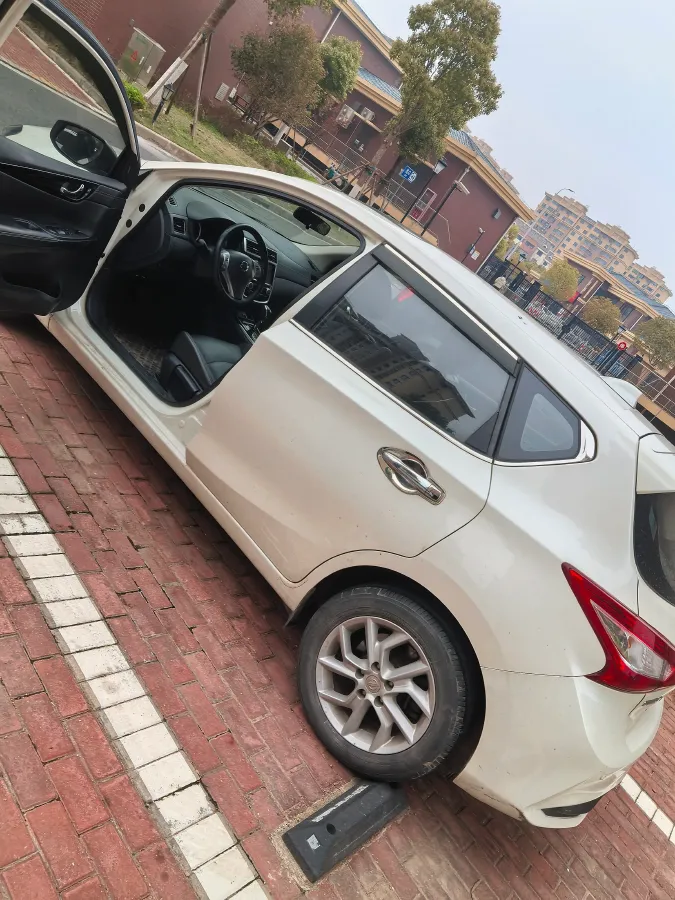 2020 Nissan Tiida 1.6L 126HP L4 CVT,autocango,china used car exporter,china ev exporter,chinese used car exporter,chinese used ev exporter