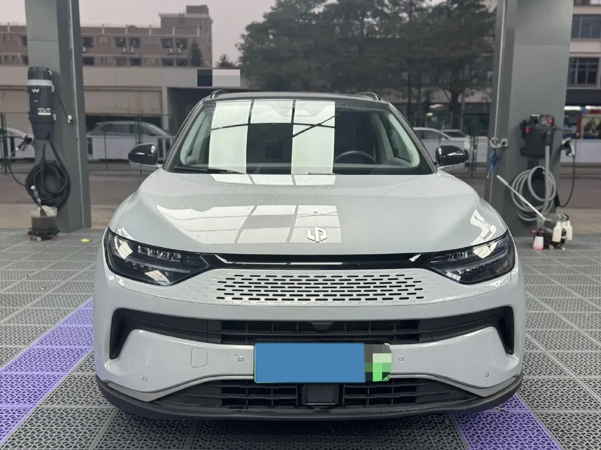 2023 Leapmotor C11 1.5L 95HP L4 REEV 43.74KWH,autocango,china used car exporter,china ev exporter,chinese used car exporter,chinese used ev exporter