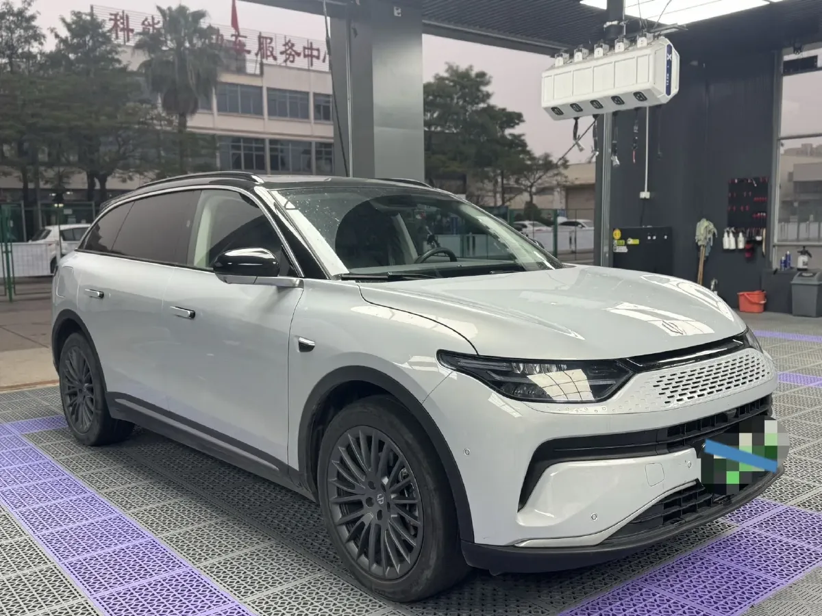 2023 Leapmotor C11 1.5L 95HP L4 REEV 43.74KWH,autocango,china used car exporter,china ev exporter,chinese used car exporter,chinese used ev exporter