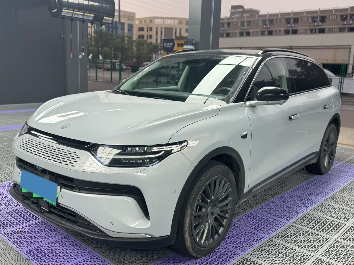 2023 Leapmotor C11 1.5L 95HP L4 REEV 43.74KWH,autocango,china used car exporter,china ev exporter,chinese used car exporter,chinese used ev exporter