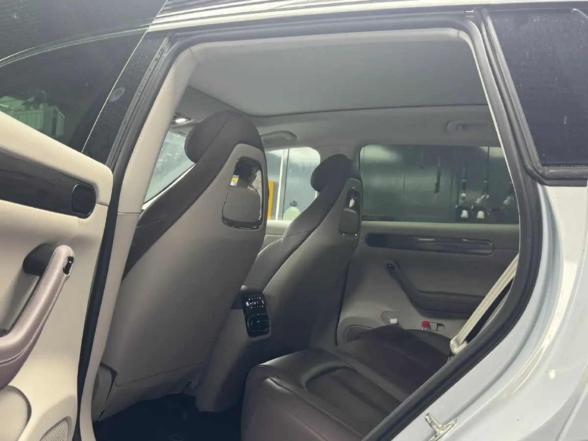 2023 Leapmotor C11 1.5L 95HP L4 REEV 43.74KWH,autocango,china used car exporter,china ev exporter,chinese used car exporter,chinese used ev exporter