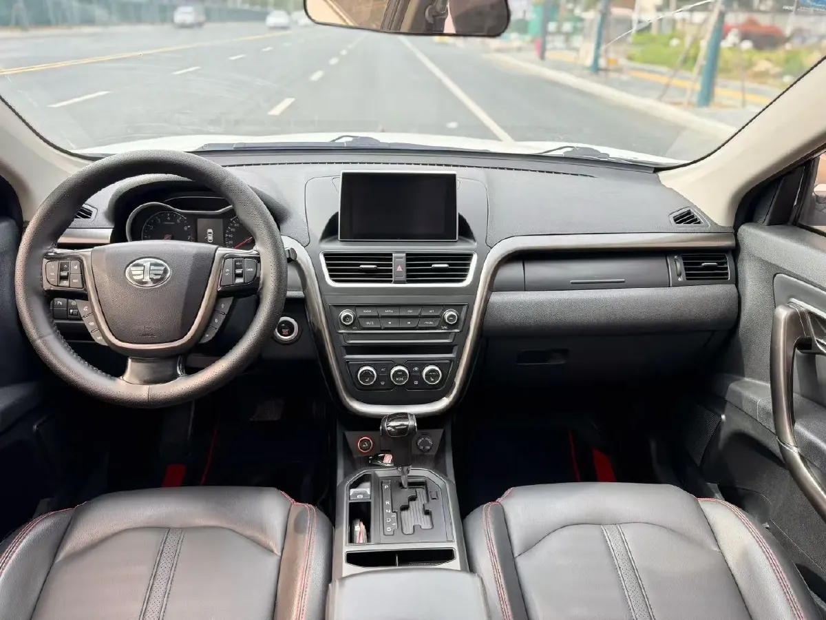 2017 Bestune X80 1.8T 186HP L4 6AT,autocango,china used car exporter,china ev exporter,chinese used car exporter,chinese used ev exporter