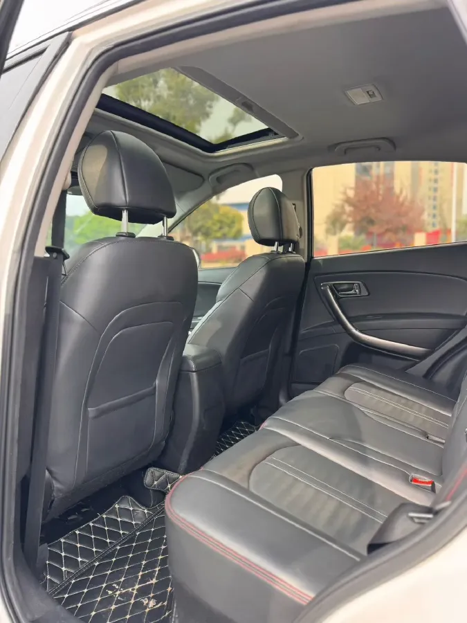 2017 Bestune X80 1.8T 186HP L4 6AT,autocango,china used car exporter,china ev exporter,chinese used car exporter,chinese used ev exporter