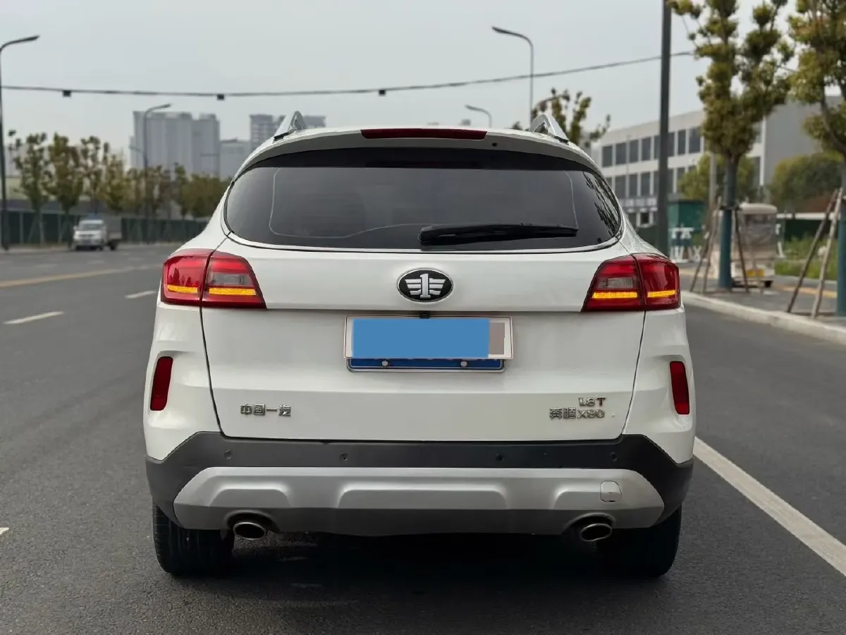 2017 Bestune X80 1.8T 186HP L4 6AT,autocango,china used car exporter,china ev exporter,chinese used car exporter,chinese used ev exporter