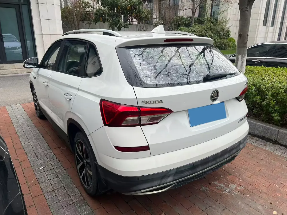 2018 Skoda Rapid Spaceback 1.4T 131HP L4 7DCT,autocango,china used car exporter,china ev exporter,chinese used car exporter,chinese used ev exporter