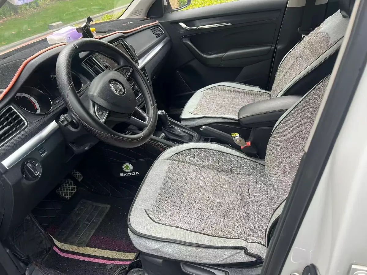 2018 Skoda Rapid Spaceback 1.4T 131HP L4 7DCT,autocango,china used car exporter,china ev exporter,chinese used car exporter,chinese used ev exporter