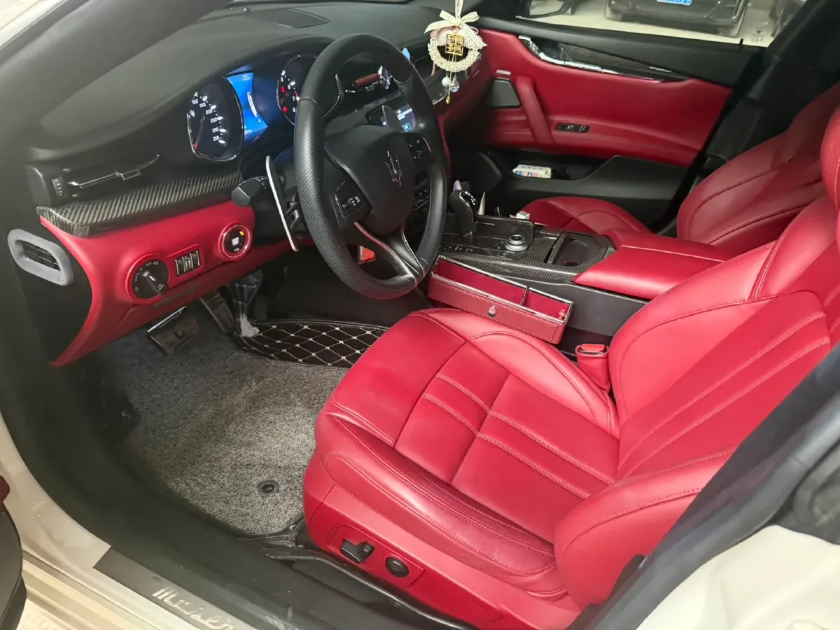 2018 Maserati Quattroporte 3.0T 350HP V6 8AT,autocango,china used car exporter,china ev exporter,chinese used car exporter,chinese used ev exporter