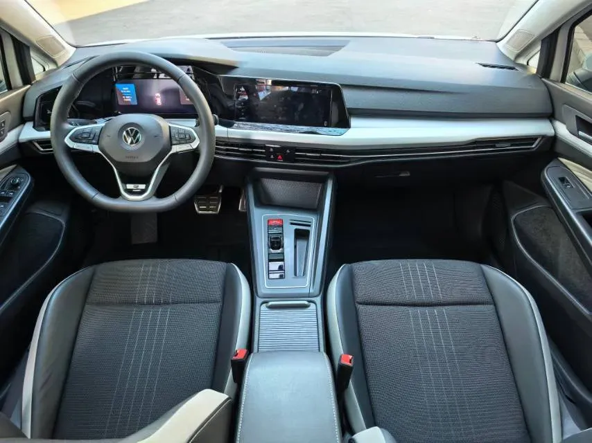 2023 Volkswagen Golf 1.4T 150HP L4 7DCT,autocango,china used car exporter,china ev exporter,chinese used car exporter,chinese used ev exporter