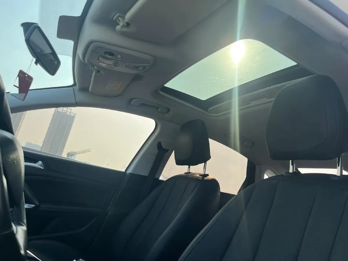 2016 Peugeot 308 1.6L 117HP L4 6AT,autocango,china used car exporter,china ev exporter,chinese used car exporter,chinese used ev exporter