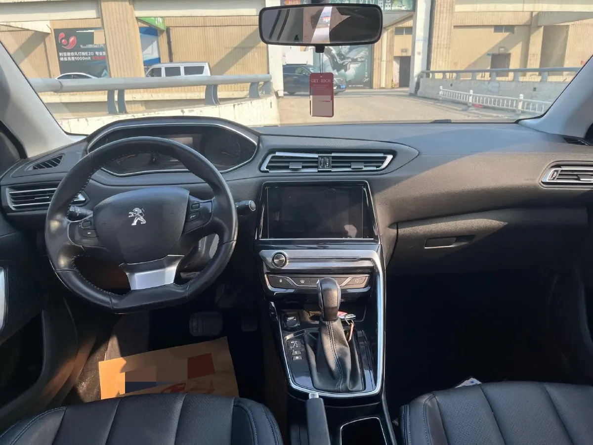 2016 Peugeot 308 1.6L 117HP L4 6AT,autocango,china used car exporter,china ev exporter,chinese used car exporter,chinese used ev exporter