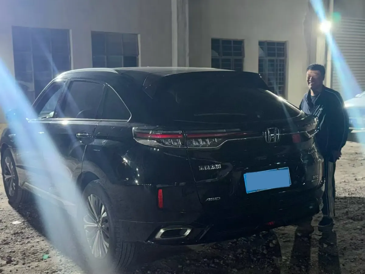 2020 Honda UR-V 2.0T 272HP L4 9AT,autocango,china used car exporter,china ev exporter,chinese used car exporter,chinese used ev exporter