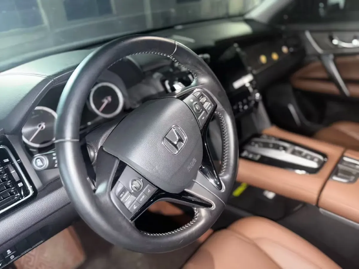 2020 Honda UR-V 2.0T 272HP L4 9AT,autocango,china used car exporter,china ev exporter,chinese used car exporter,chinese used ev exporter