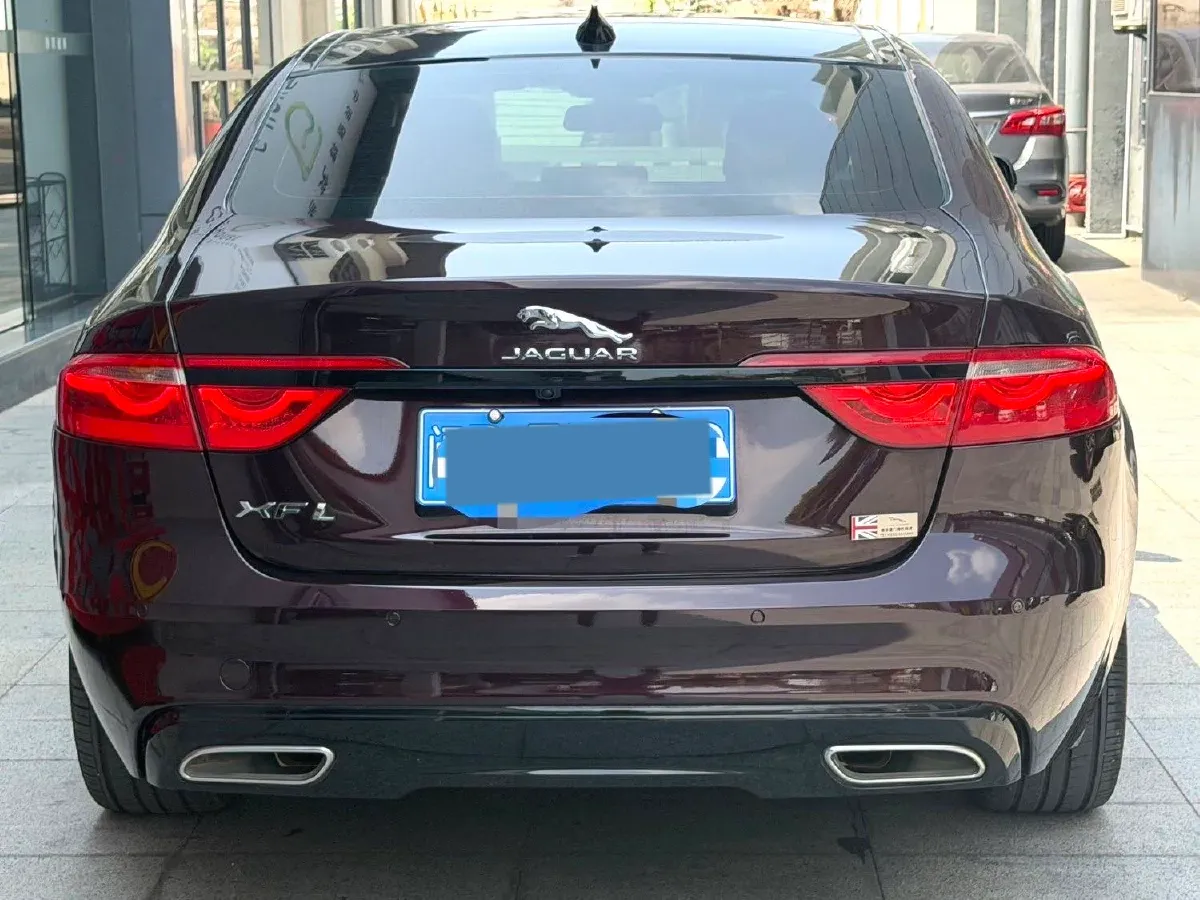 2020 Jaguar XFL 2.0T 200HP L4 8AT,autocango,china used car exporter,china ev exporter,chinese used car exporter,chinese used ev exporter
