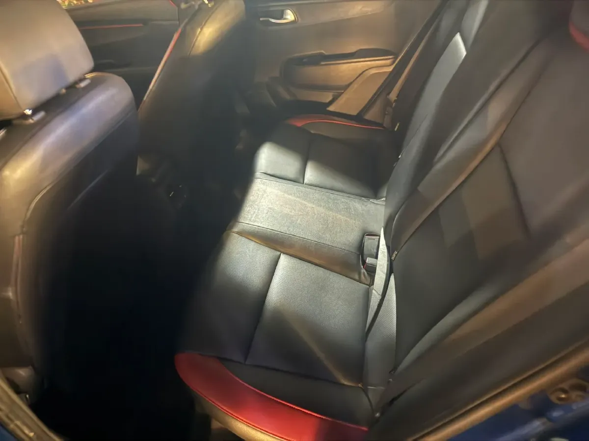 2017 Kia KX Cross 1.4L 100HP L4 6AT,autocango,china used car exporter,china ev exporter,chinese used car exporter,chinese used ev exporter