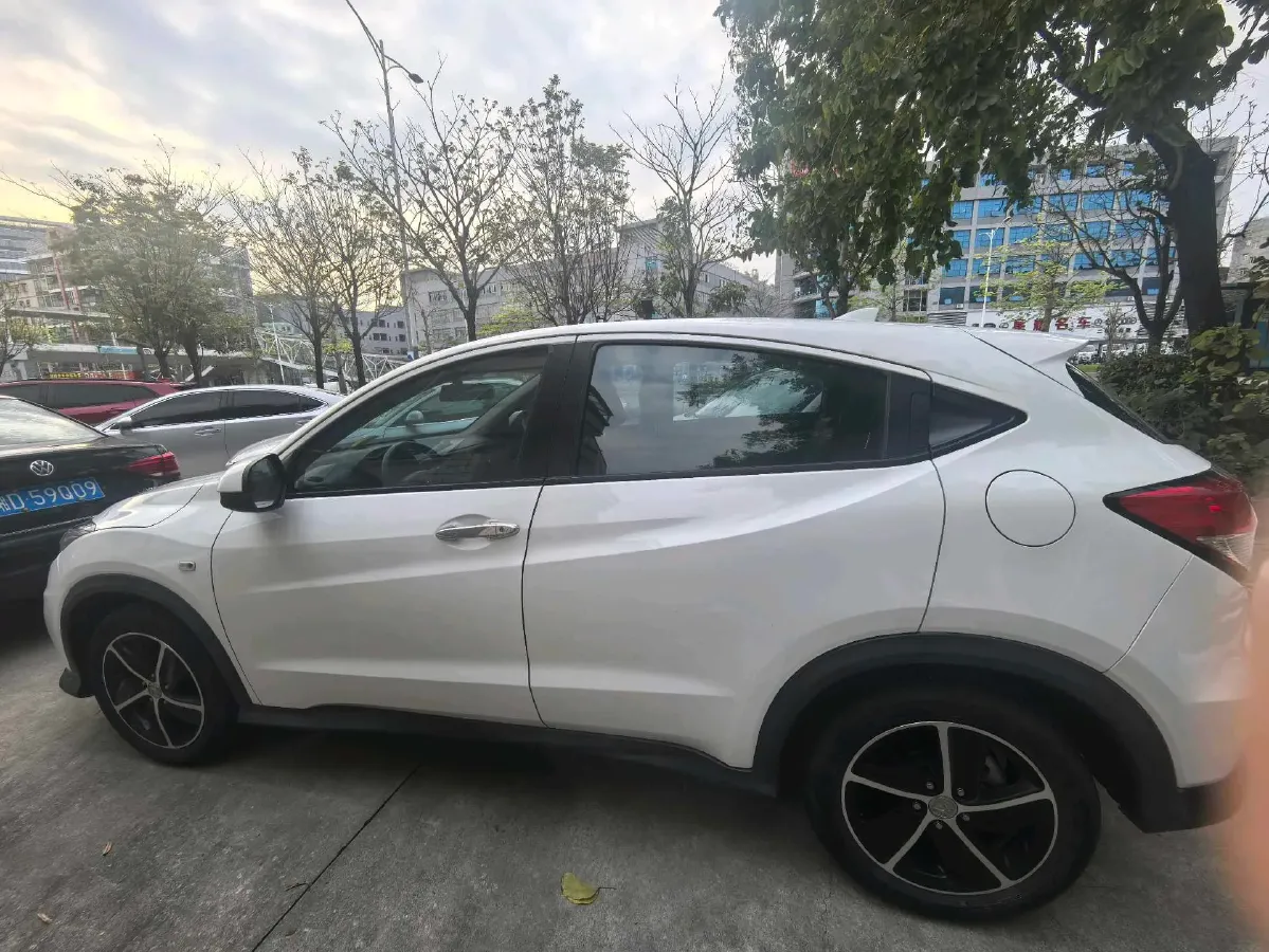 2022 Honda Vezel 1.5L 131HP L4 CVT,autocango,china used car exporter,china ev exporter,chinese used car exporter,chinese used ev exporter