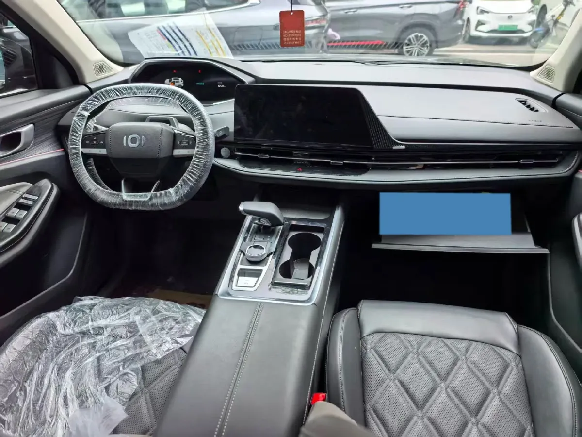 2023 Venucia VX6 BEV 62KWH,autocango,china used car exporter,china ev exporter,chinese used car exporter,chinese used ev exporter