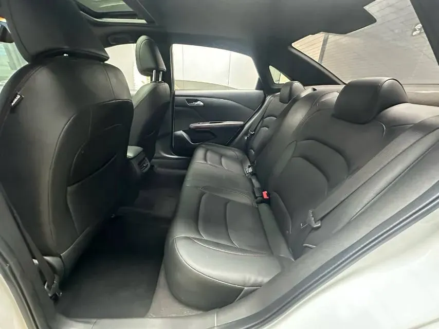 2019 Chevrolet Monza 1.3T 163HP L3 6AT,autocango,china used car exporter,china ev exporter,chinese used car exporter,chinese used ev exporter