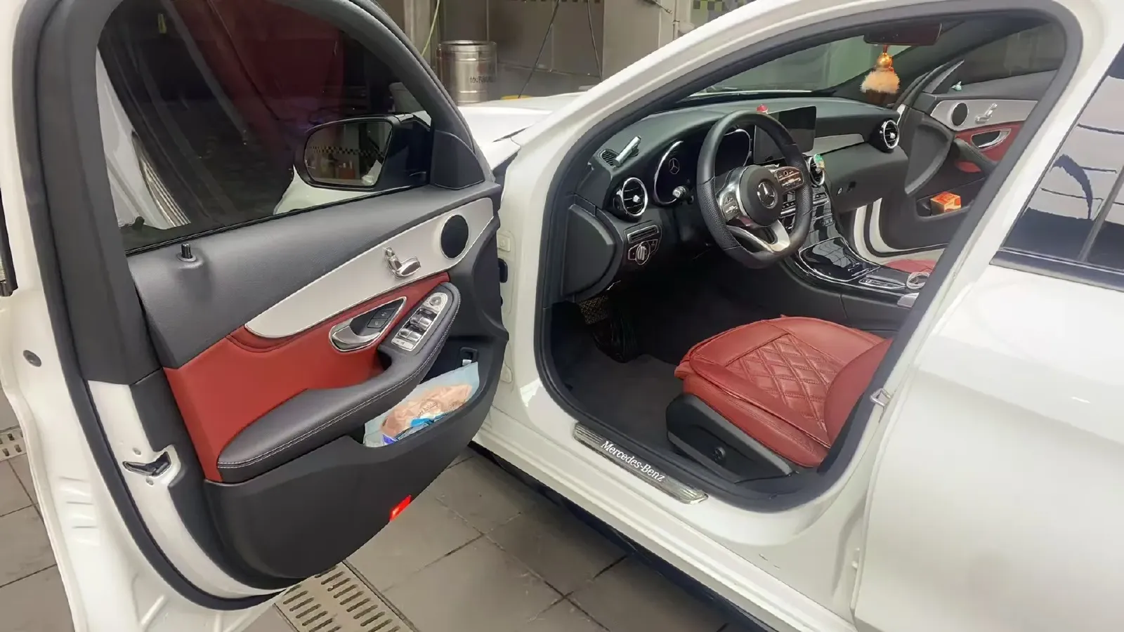 2020 Mercedes-Benz C Class 1.5T 184HP L4 9AT,autocango,china used car exporter,china ev exporter,chinese used car exporter,chinese used ev exporter