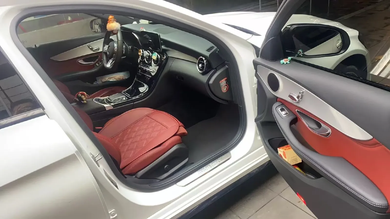 2020 Mercedes-Benz C Class 1.5T 184HP L4 9AT,autocango,china used car exporter,china ev exporter,chinese used car exporter,chinese used ev exporter