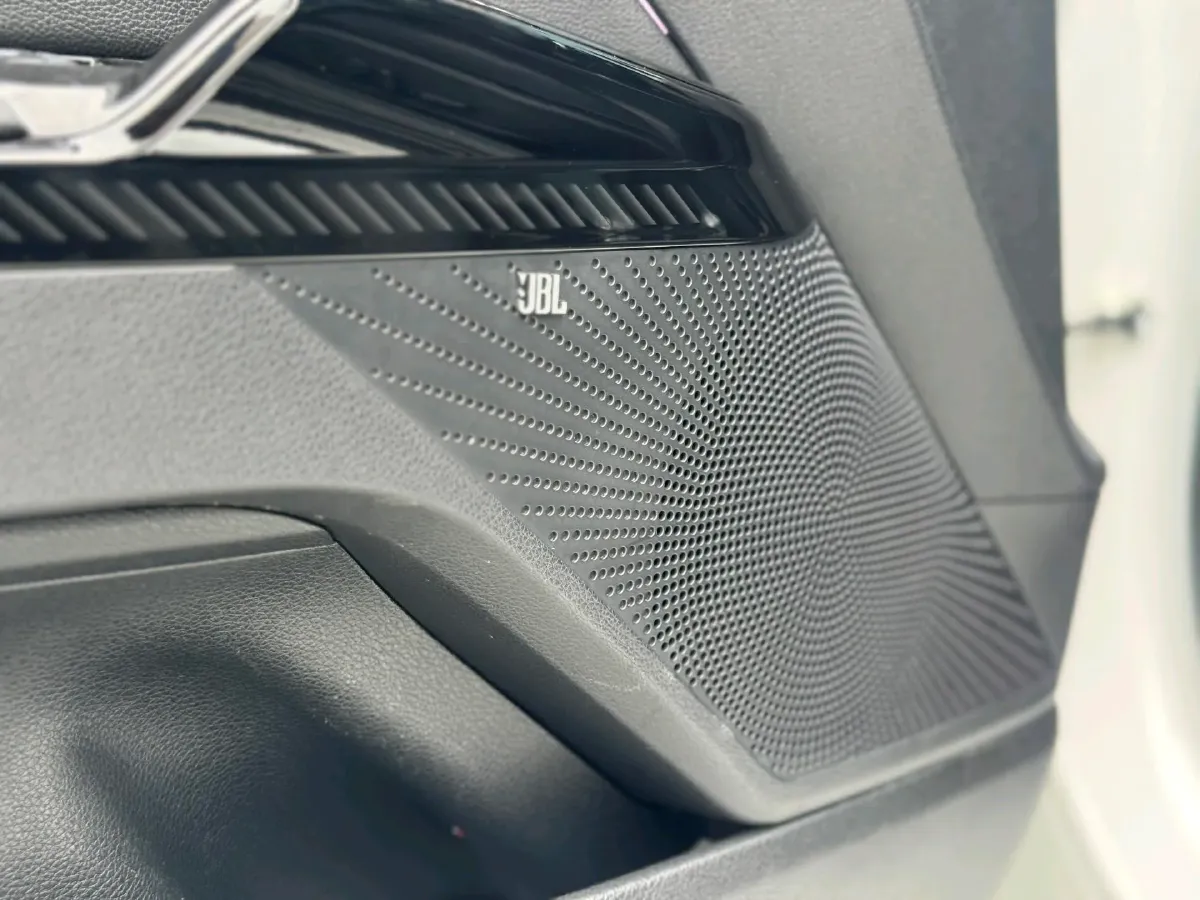 2020 Kia K5 2.0T 240HP L4 8AT,autocango,china used car exporter,china ev exporter,chinese used car exporter,chinese used ev exporter