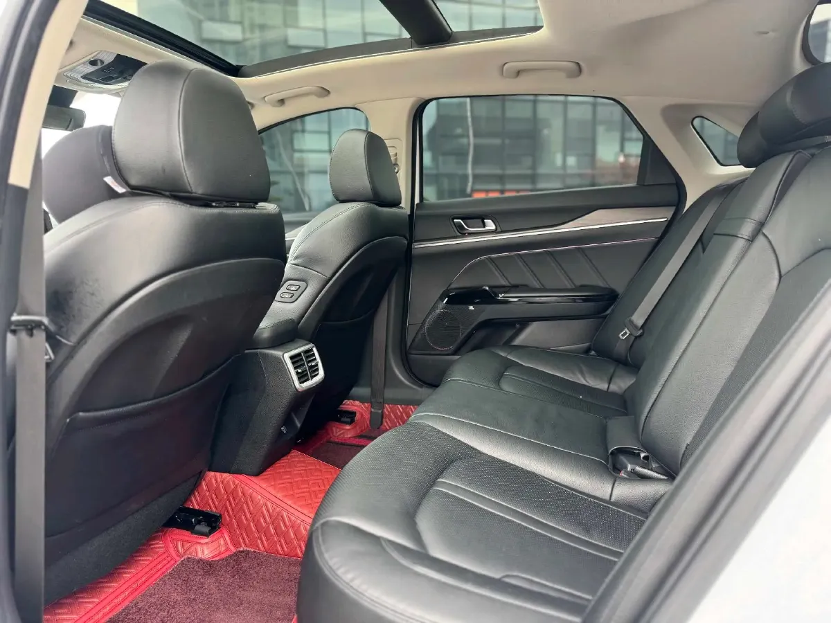 2020 Kia K5 2.0T 240HP L4 8AT,autocango,china used car exporter,china ev exporter,chinese used car exporter,chinese used ev exporter