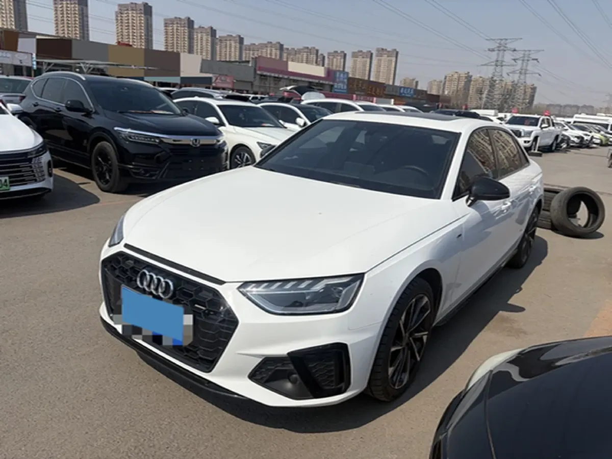 2023 Audi A4L 2.0T 190HP L4 7DCT,autocango,china used car exporter,china ev exporter,chinese used car exporter,chinese used ev exporter