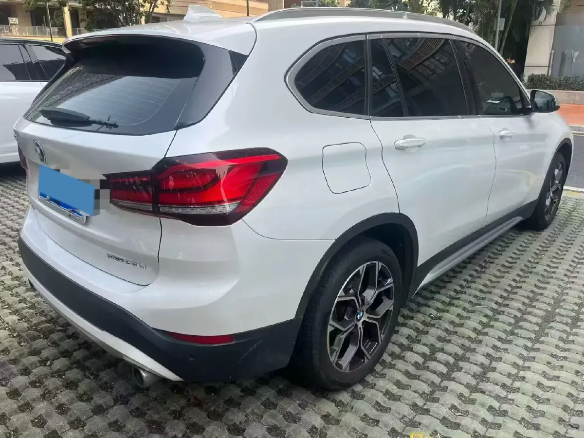 2021 BMW X1 1.5T 140HP L3 7DCT,autocango,china used car exporter,china ev exporter,chinese used car exporter,chinese used ev exporter