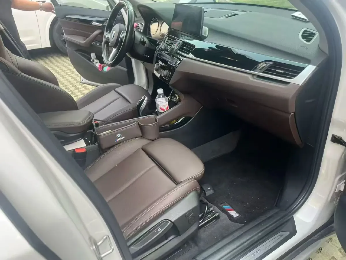 2021 BMW X1 1.5T 140HP L3 7DCT,autocango,china used car exporter,china ev exporter,chinese used car exporter,chinese used ev exporter