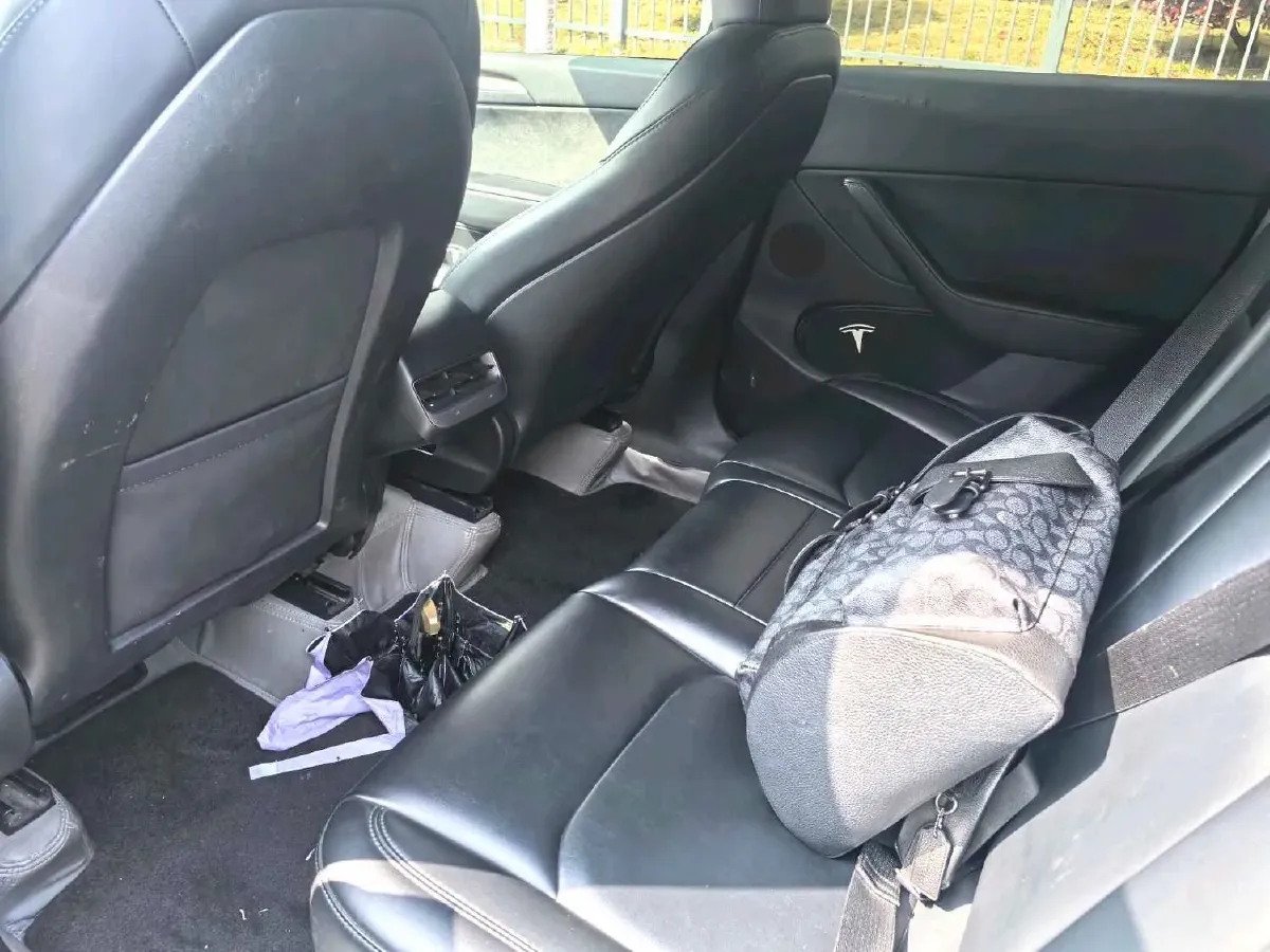 2022 Tesla Model Y BEV 60KWH,autocango,china used car exporter,china ev exporter,chinese used car exporter,chinese used ev exporter