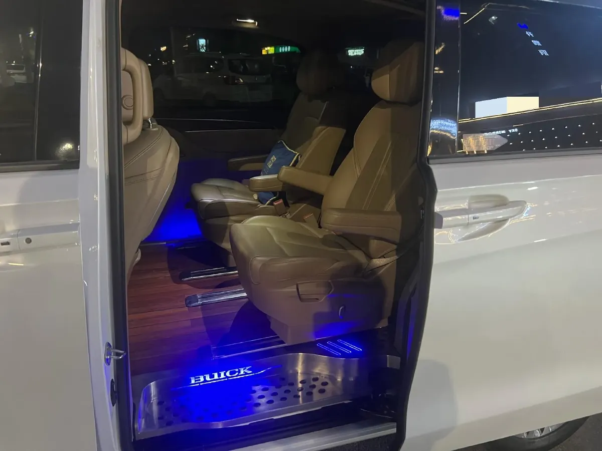 2021 Buick GL8 2.0T 237HP L4 9AT,autocango,china used car exporter,china ev exporter,chinese used car exporter,chinese used ev exporter