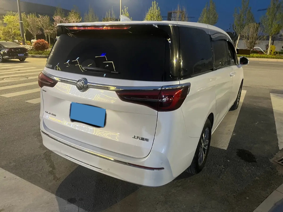 2021 Buick GL8 2.0T 237HP L4 9AT,autocango,china used car exporter,china ev exporter,chinese used car exporter,chinese used ev exporter