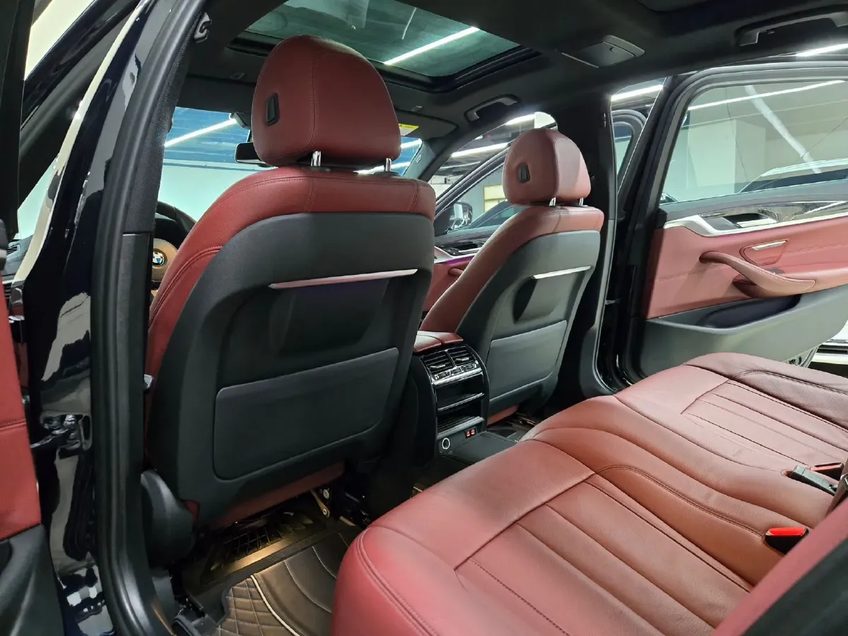 2020 BMW 5 Series 2.0T 252HP L4 8AT,autocango,china used car exporter,china ev exporter,chinese used car exporter,chinese used ev exporter