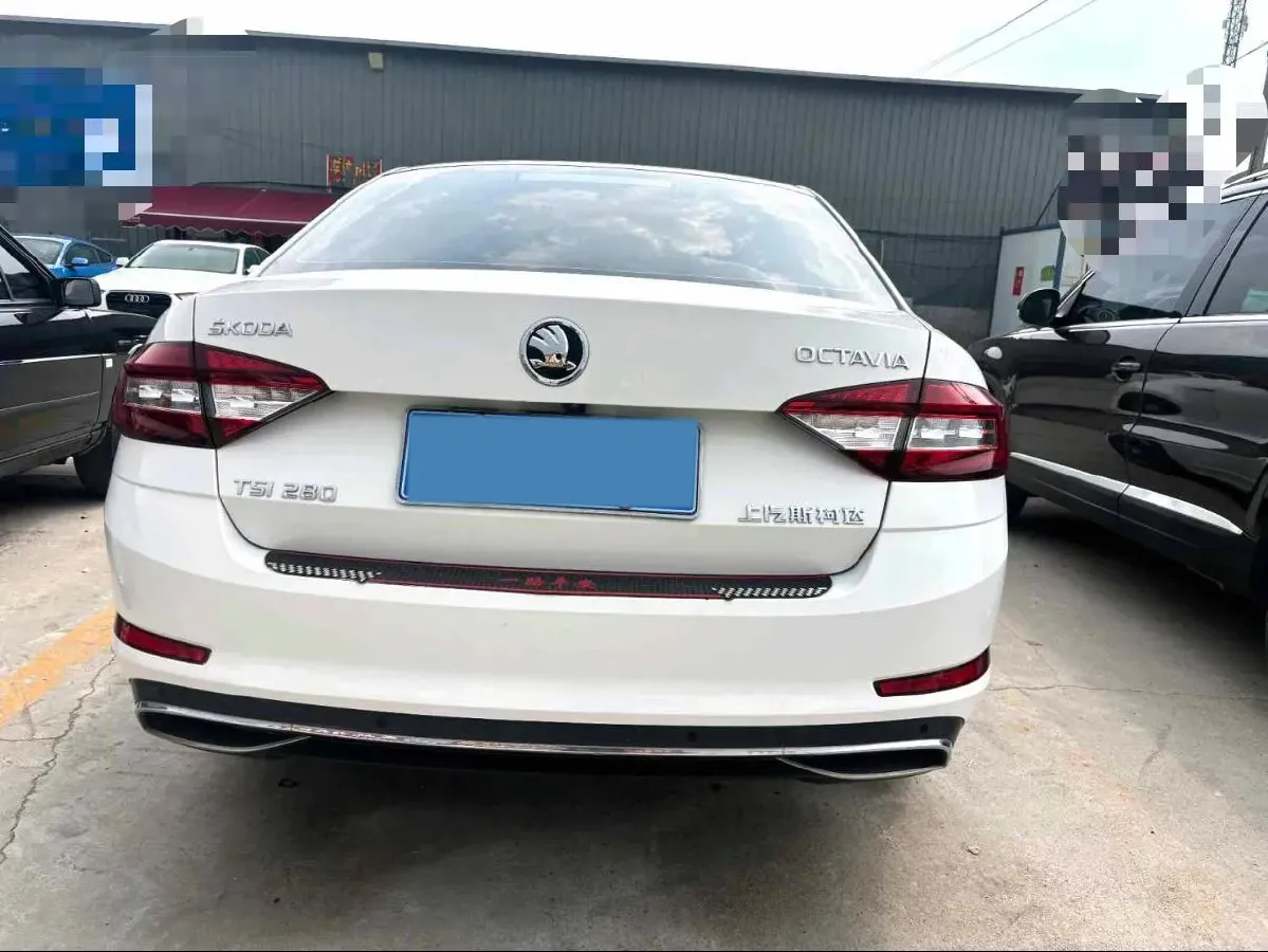 2018 Skoda Octavia 1.4T 150HP L4 7DCT,autocango,china used car exporter,china ev exporter,chinese used car exporter,chinese used ev exporter