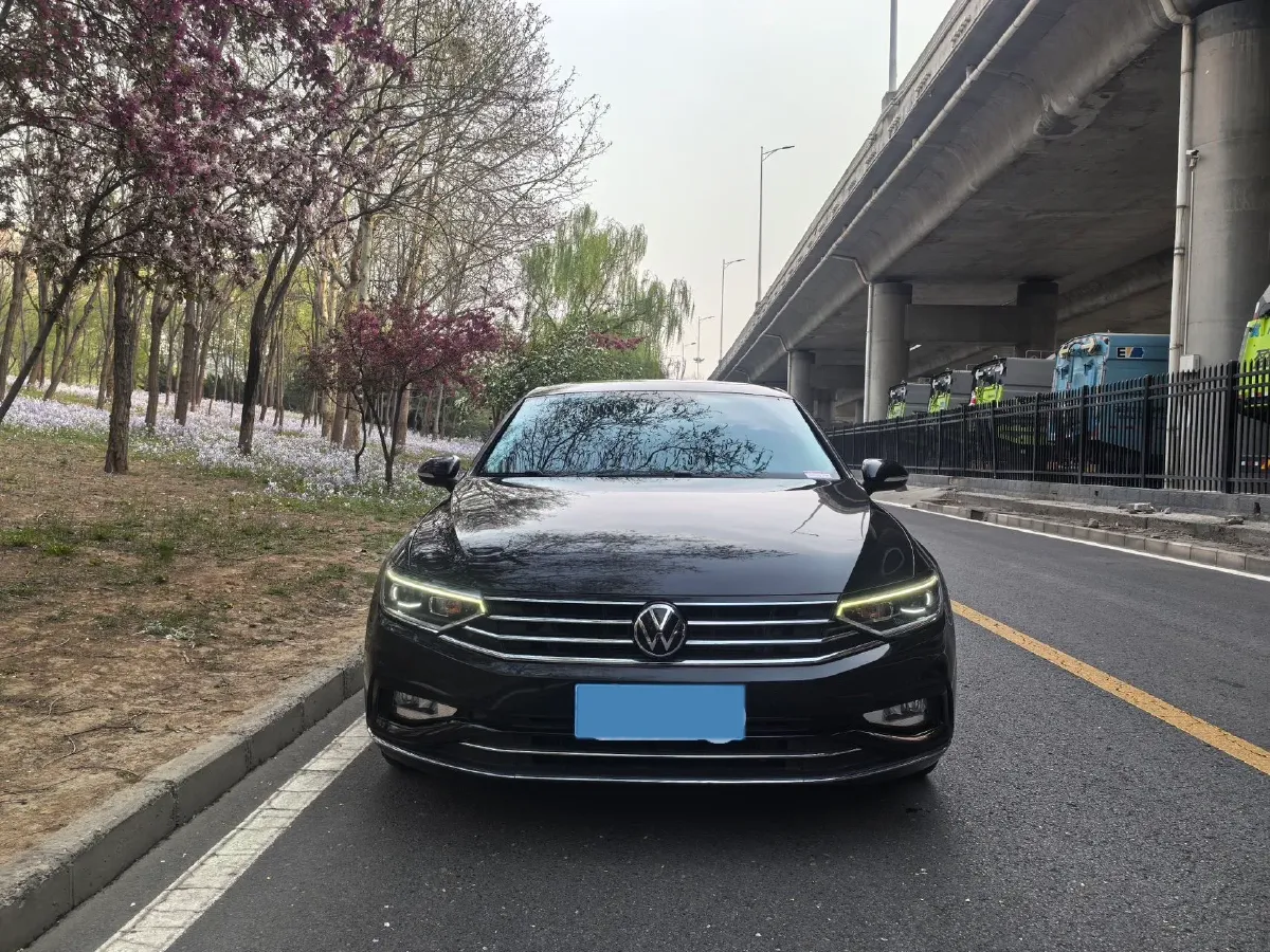 2020 Volkswagen Magotan 2.0T 186HP L4 7DCT,autocango,china used car exporter,china ev exporter,chinese used car exporter,chinese used ev exporter