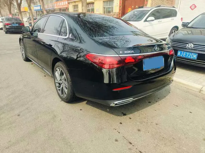 2025 Mercedes-Benz E Class 2.0T 258HP L4 9AT,autocango,china used car exporter,china ev exporter,chinese used car exporter,chinese used ev exporter