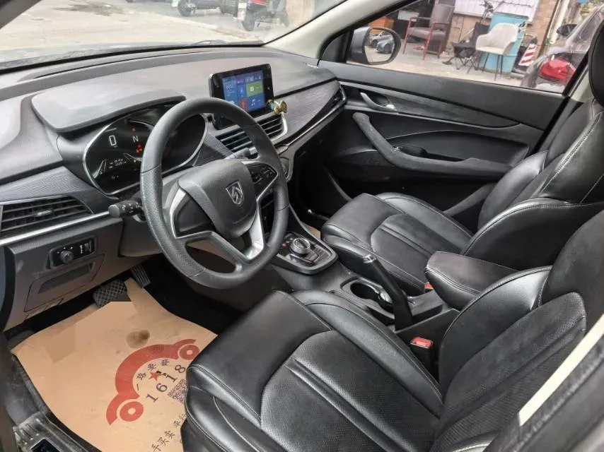 2018 BaoJun 530 1.5T 150HP L4 6MT,autocango,china used car exporter,china ev exporter,chinese used car exporter,chinese used ev exporter