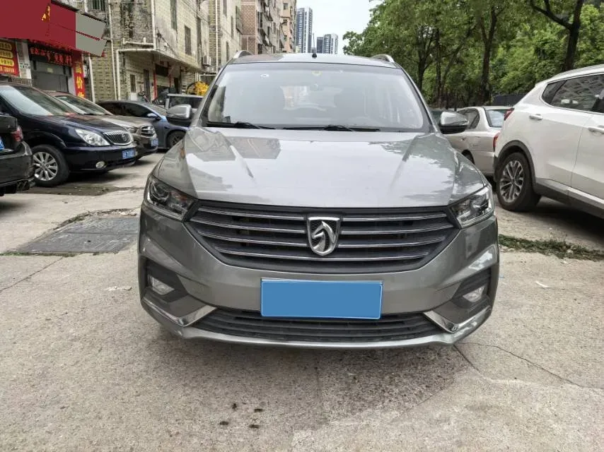 2018 BaoJun 530 1.5T 150HP L4 6MT,autocango,china used car exporter,china ev exporter,chinese used car exporter,chinese used ev exporter