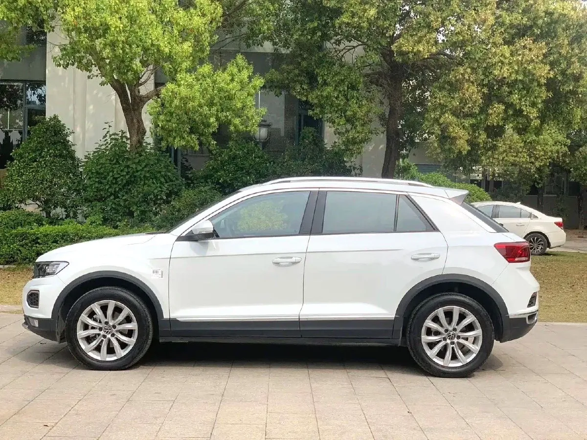 2022 Volkswagen T-Roc 1.4T 150HP L4 7DCT,autocango,china used car exporter,china ev exporter,chinese used car exporter,chinese used ev exporter