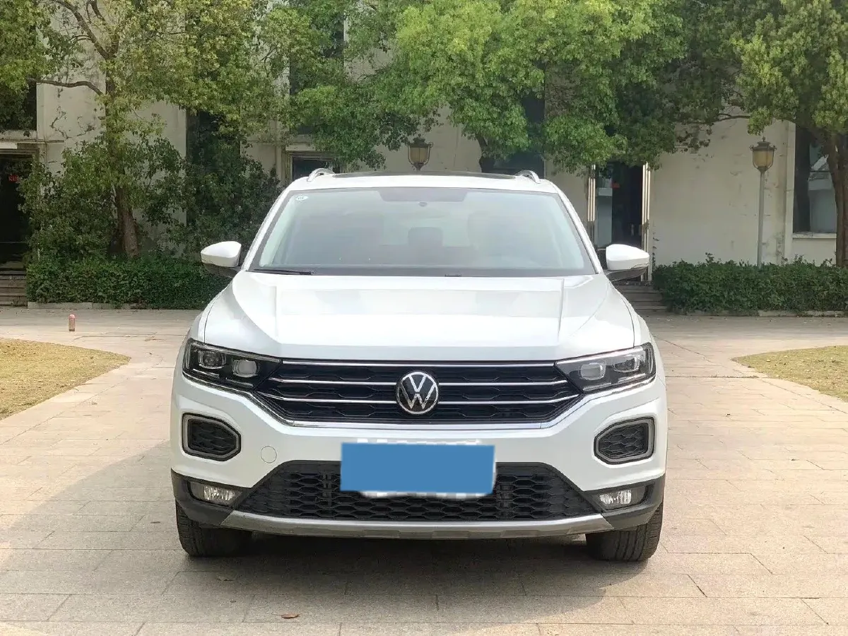 2022 Volkswagen T-Roc 1.4T 150HP L4 7DCT,autocango,china used car exporter,china ev exporter,chinese used car exporter,chinese used ev exporter