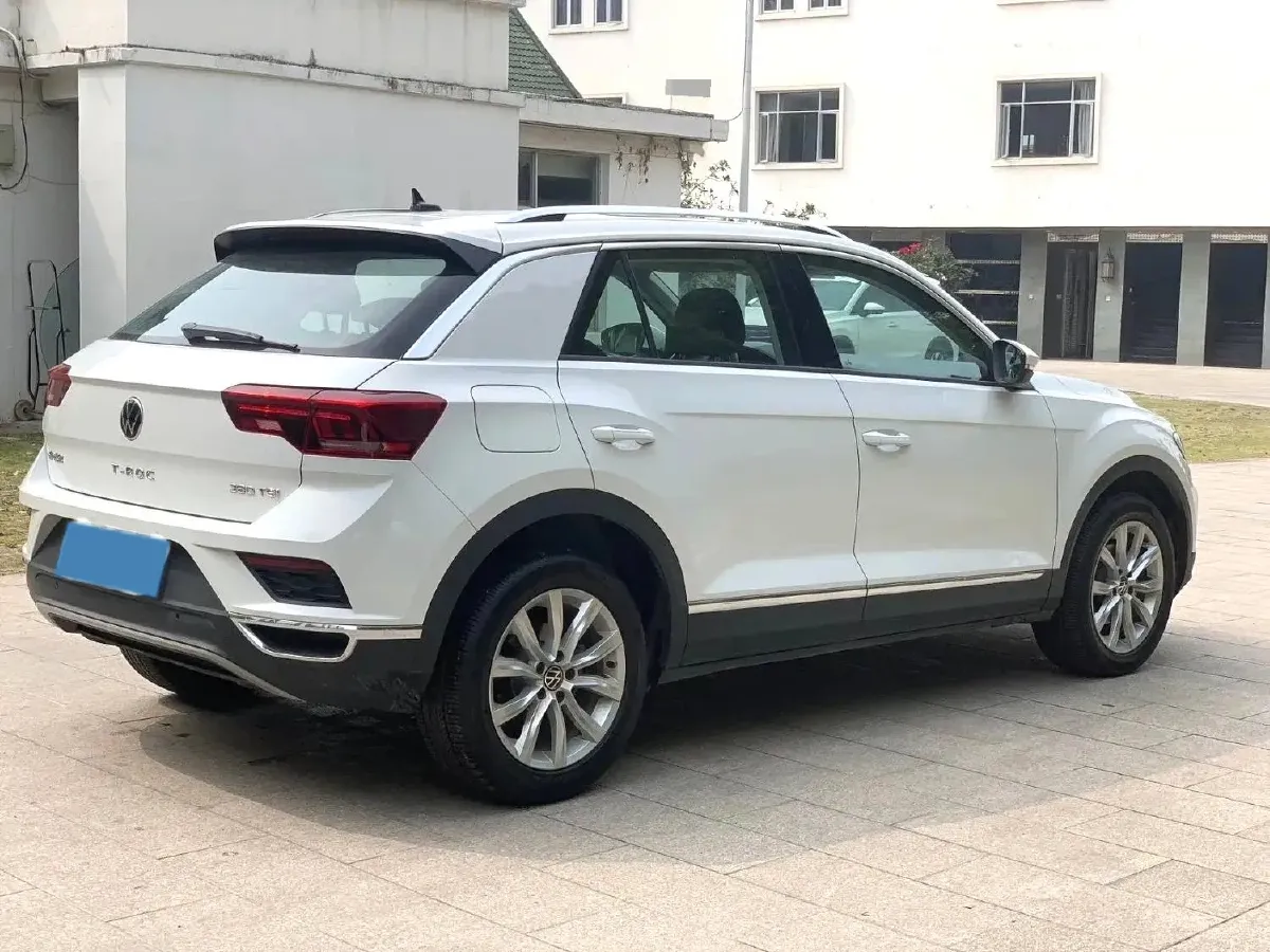 2022 Volkswagen T-Roc 1.4T 150HP L4 7DCT,autocango,china used car exporter,china ev exporter,chinese used car exporter,chinese used ev exporter
