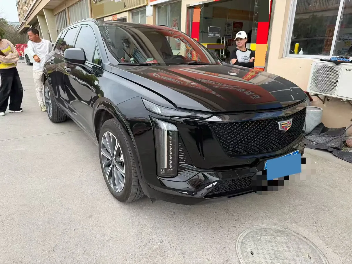 2025 Cadillac XT5 2.0T 237HP L4 9AT,autocango,china used car exporter,china ev exporter,chinese used car exporter,chinese used ev exporter