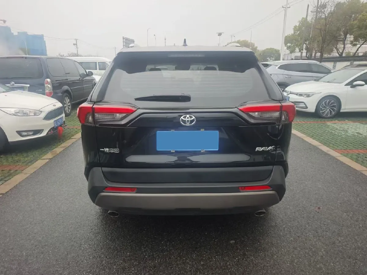 2022 Toyota RAV4 2.0L 171HP L4 CVT,autocango,china used car exporter,china ev exporter,chinese used car exporter,chinese used ev exporter