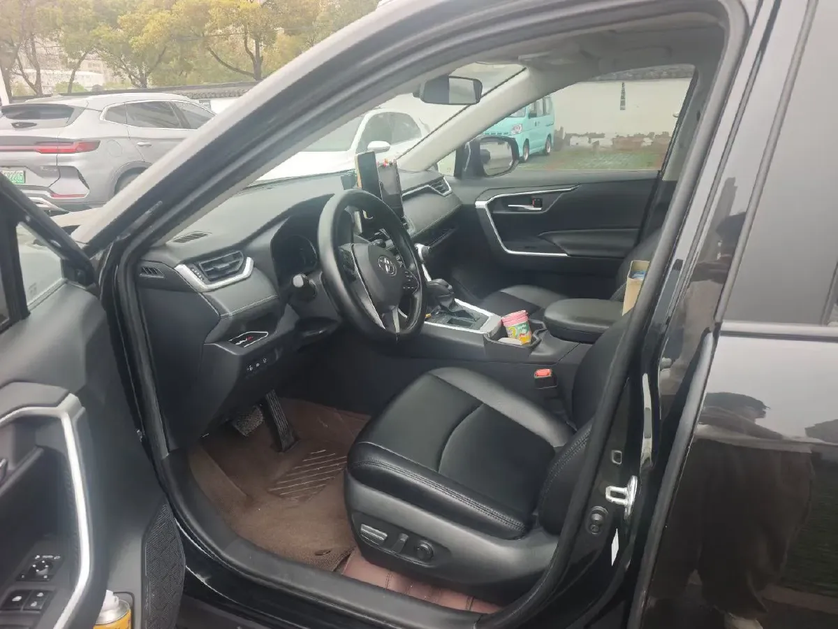 2022 Toyota RAV4 2.0L 171HP L4 CVT,autocango,china used car exporter,china ev exporter,chinese used car exporter,chinese used ev exporter