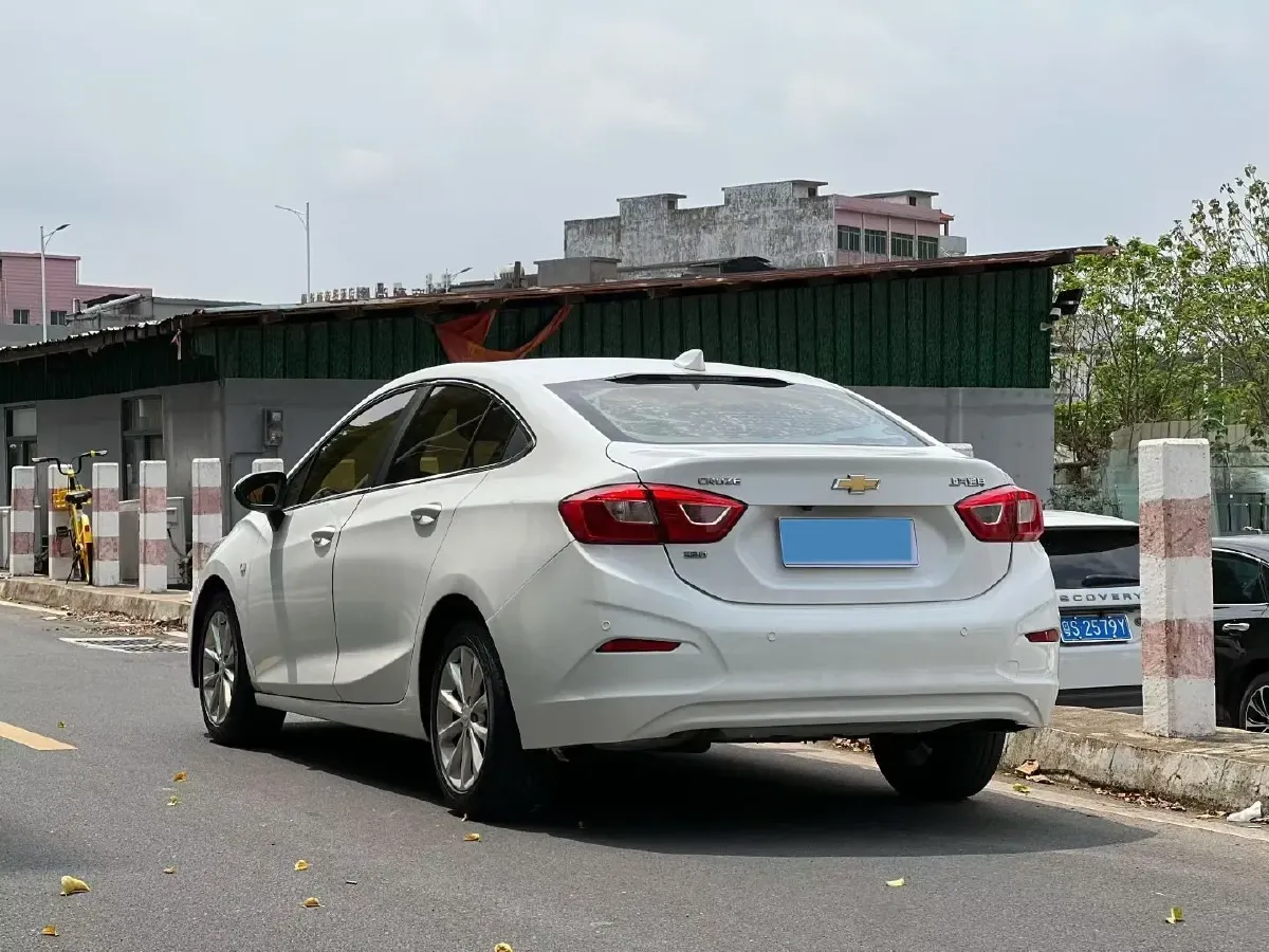 2018 Chevrolet Cruze 1.5L 114HP L4 6AT,autocango,china used car exporter,china ev exporter,chinese used car exporter,chinese used ev exporter